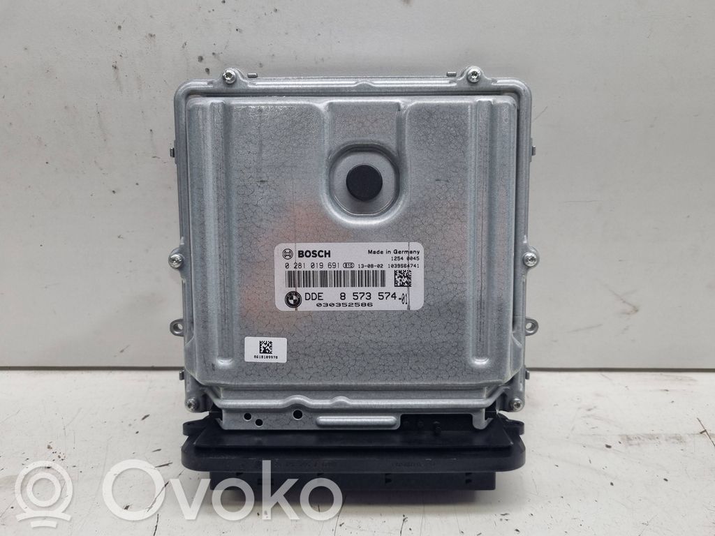 BMW X3 E83 Engine control unit/module 