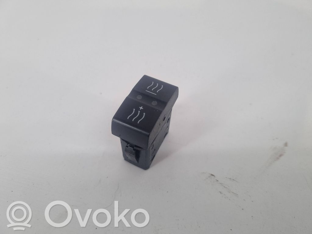 Mercedes-Benz Vito Viano W639 Windscreen/window heater switch 