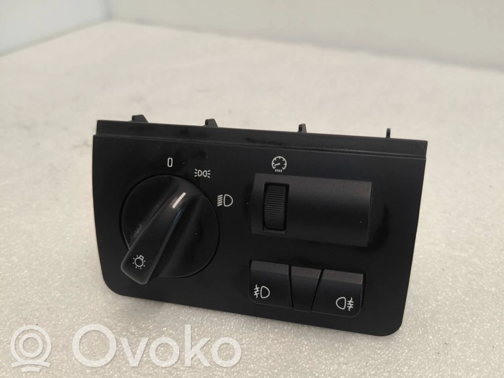 Light switch   8380255,037045051,039606