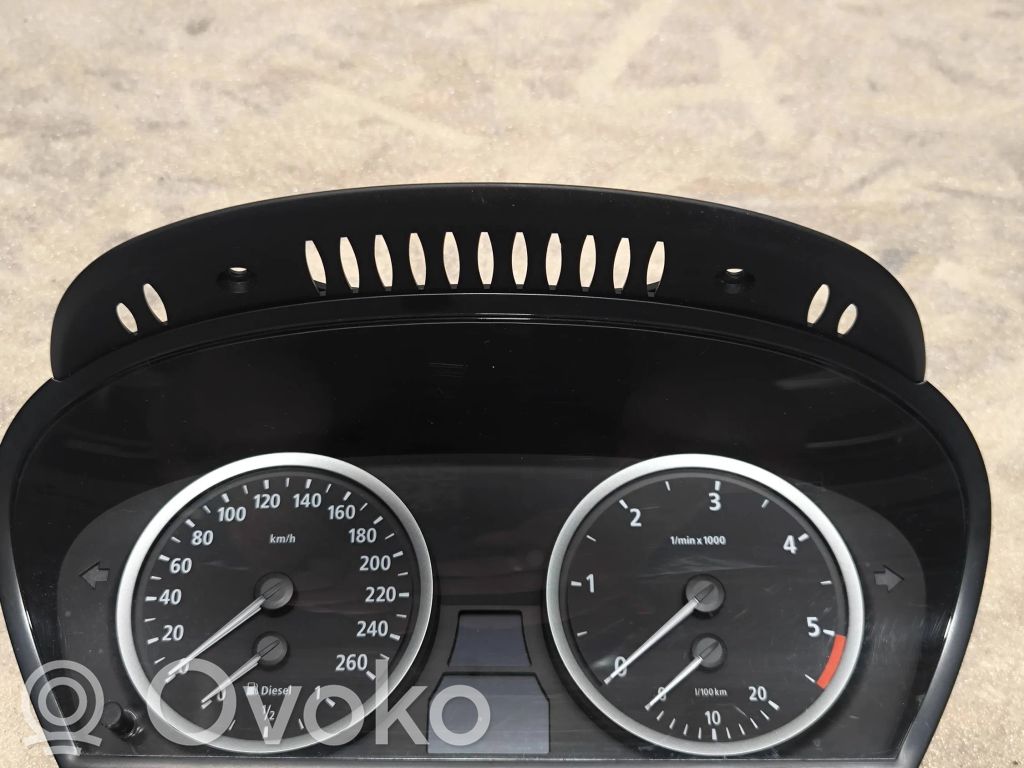 BMW 5 E60 E61 Nopeusmittari (mittaristo) 