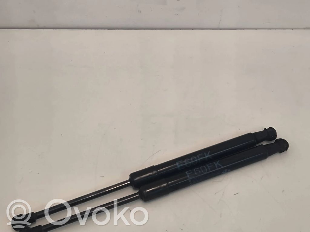 BMW 5 E60 E61 Front bonnet/hood damper/strut 