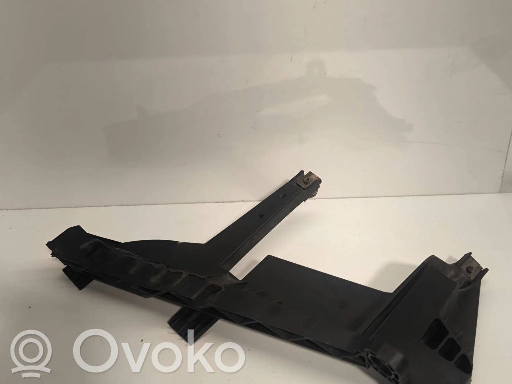BMW X3 E83 Headlight/headlamp mounting bracket 