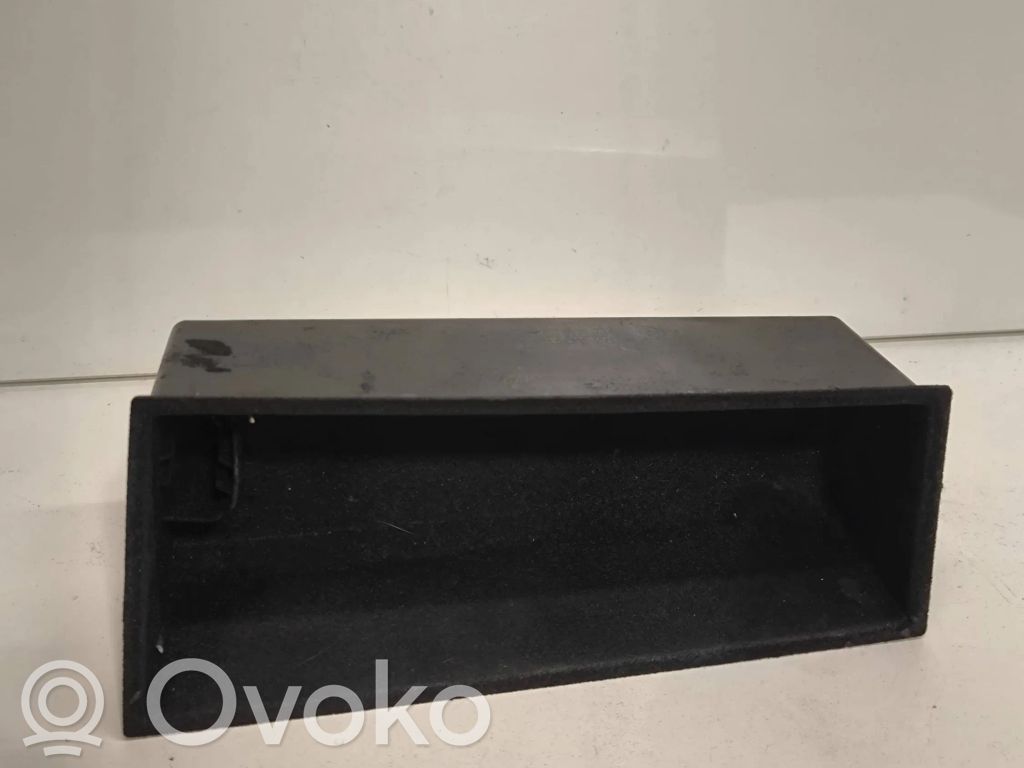 BMW X6 E71 Glove box 