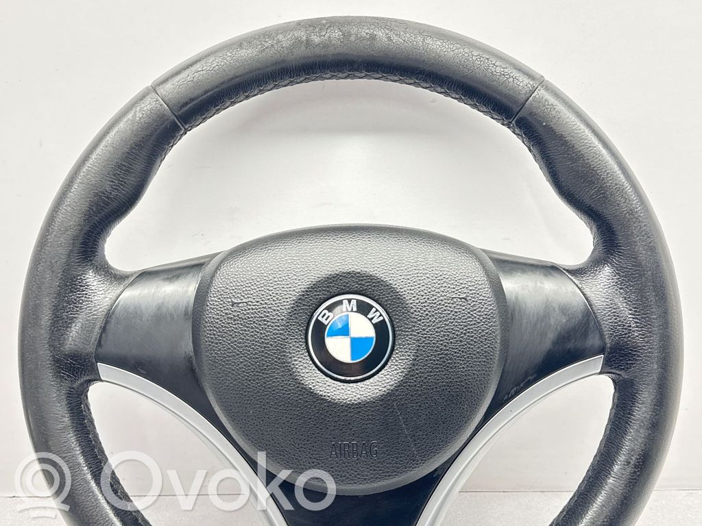 Steering wheel   6769893