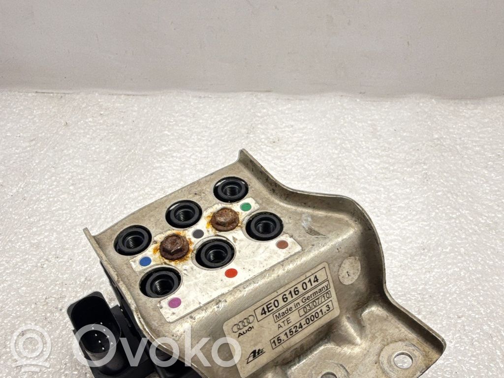 Verteiler / Ventilblock Luftfederung   4E0616014,15152400013
