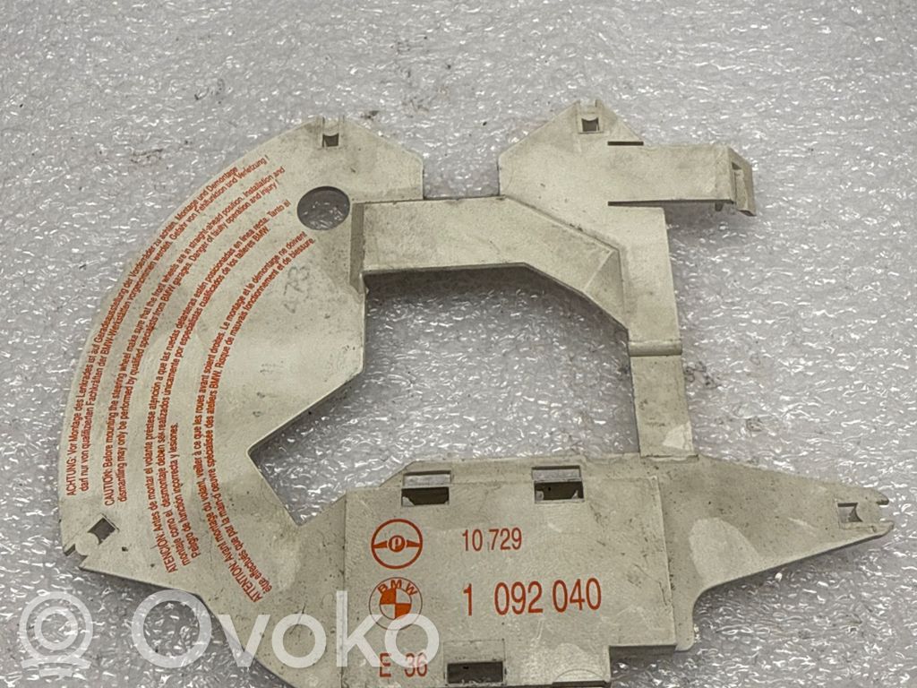 BMW 3 E36 Kita salono detalė 