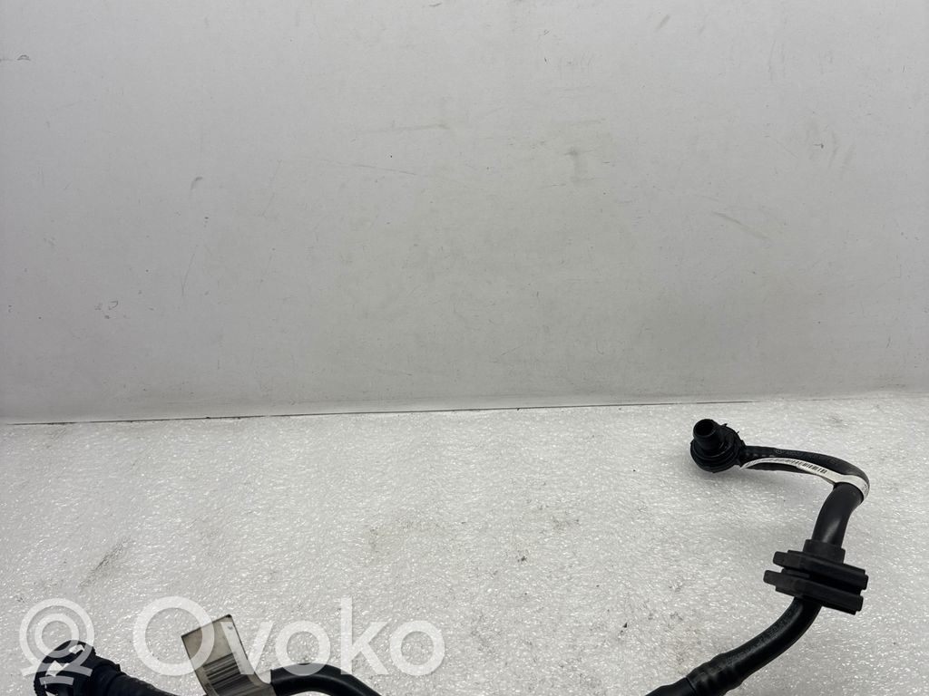 BMW 5 G30 G31 G38 Conductă/furtun vacuum 