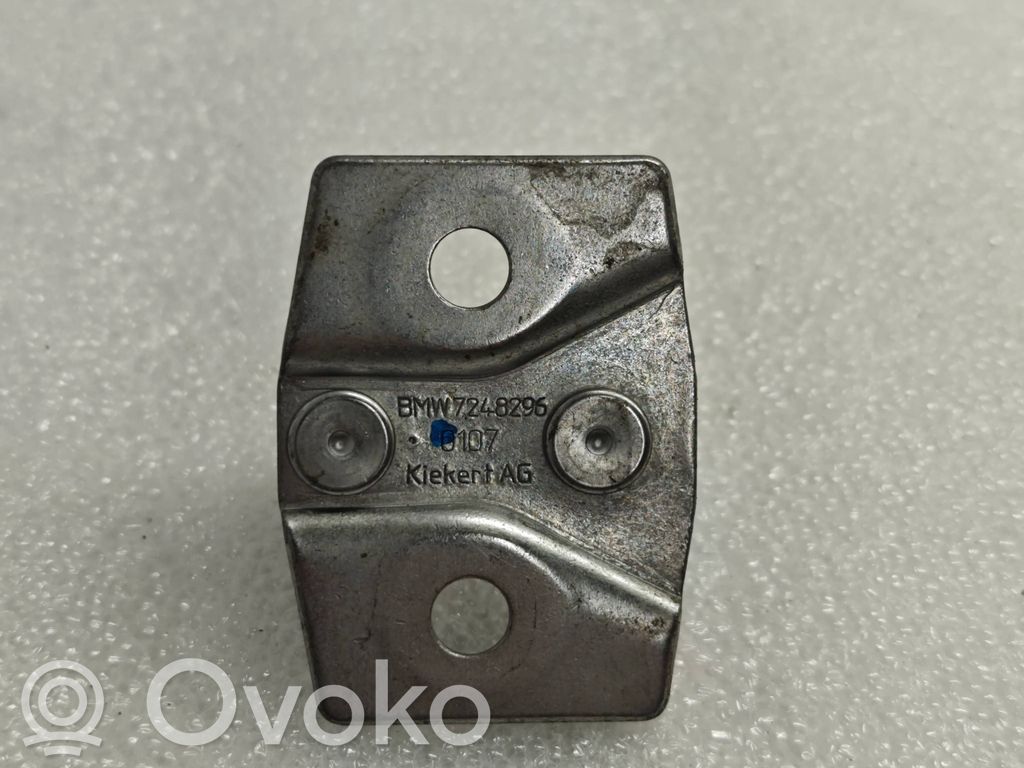 Priekšpusē slēdzenes cilpa   7248296,0107