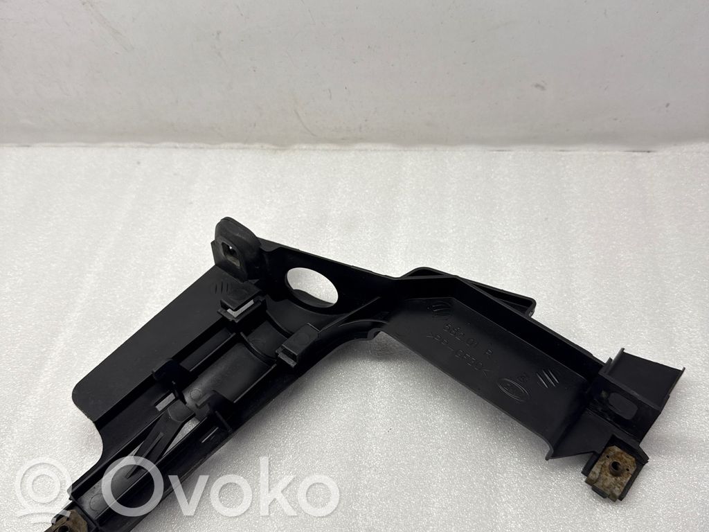 BMW 3 E46 Headlight/headlamp mounting bracket 