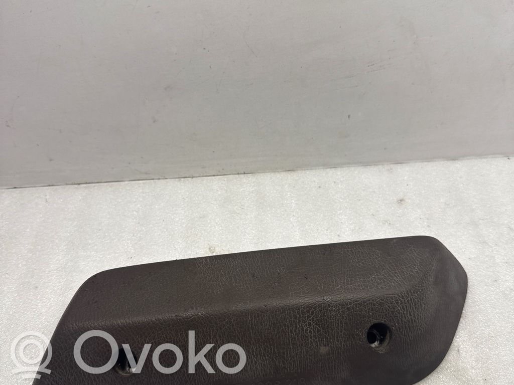 BMW 3 E30 Takaoven kahvan kehys 