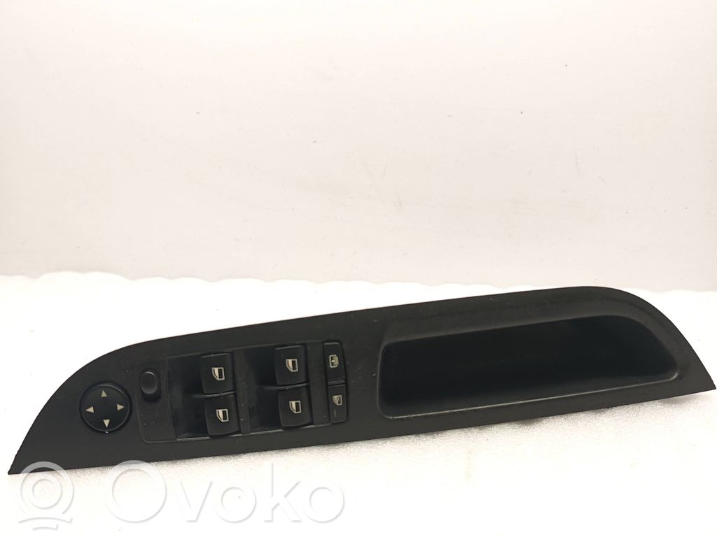 Electric window control switch   9122112,1485618,MT493300122