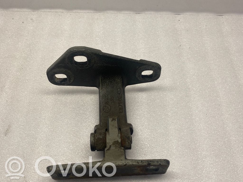 BMW X5 E53 Tailgate/trunk/boot hinge 