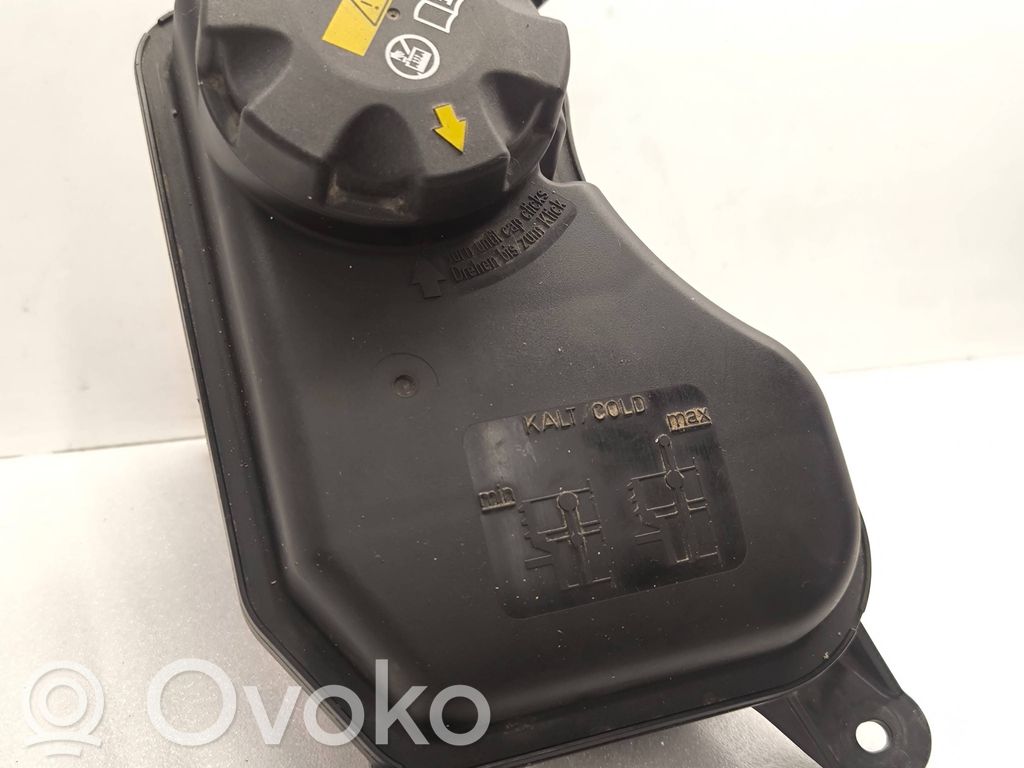 Aušinimo skysčio išsiplėtimo bakelis   7567462,10617211