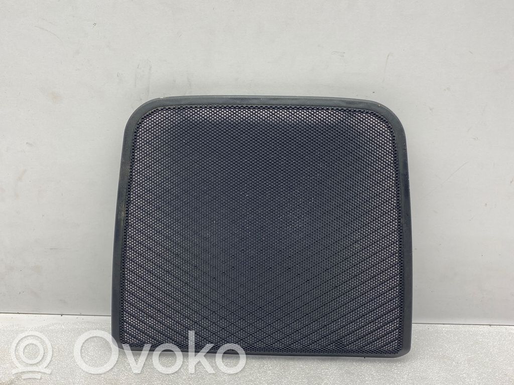 BMW 3 E46 Takaoven kaiuttimen kehys 