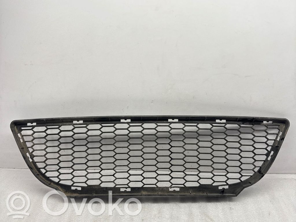 BMW 3 E90 E91 Front bumper lower grill 