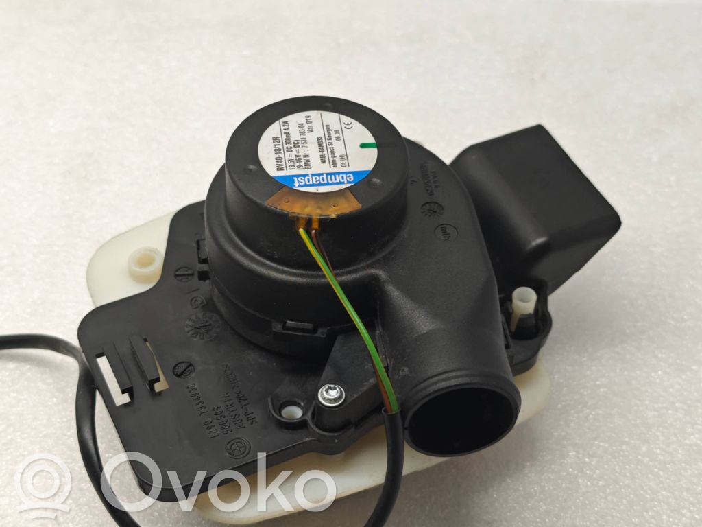 BMW 3 E90 E91 Engine control unit/module fan 