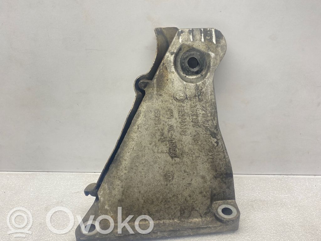 BMW 6 E63 E64 Engine mounting bracket 