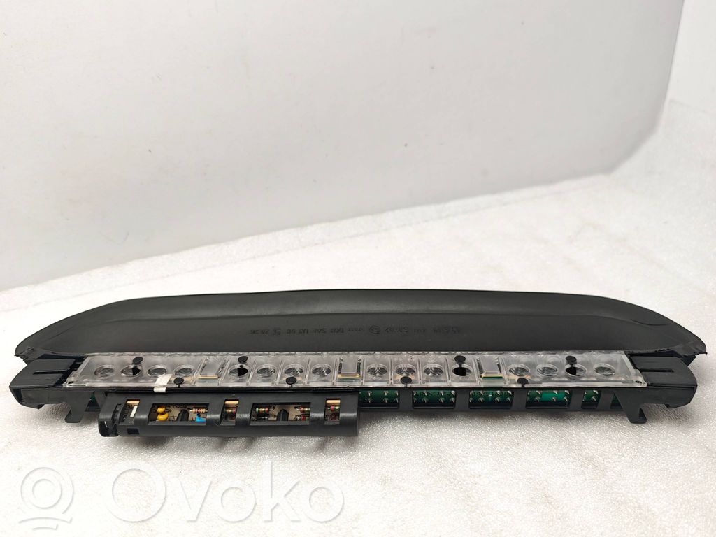 BMW 3 E46 Third/center stoplight 