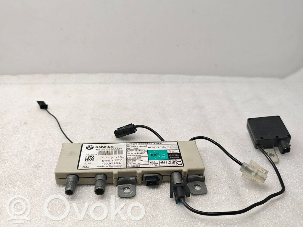 BMW 7 E38 Antenos stiprintuvas 