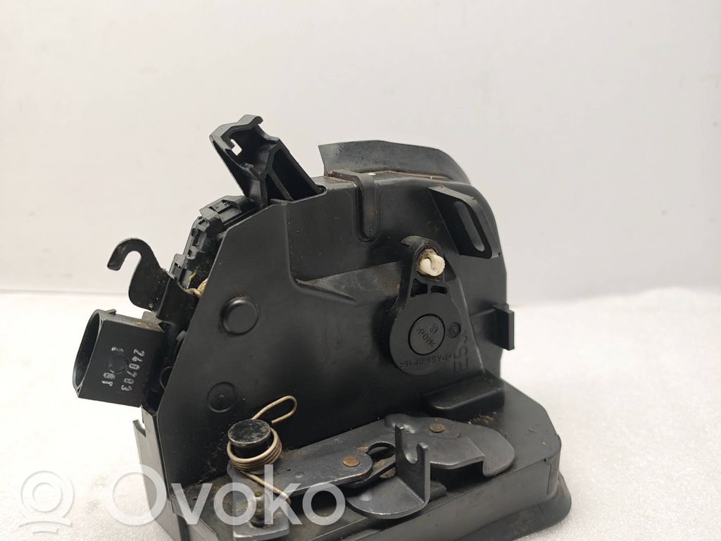Zamek drzwi tylnych   8402601,0H0234,583MM00