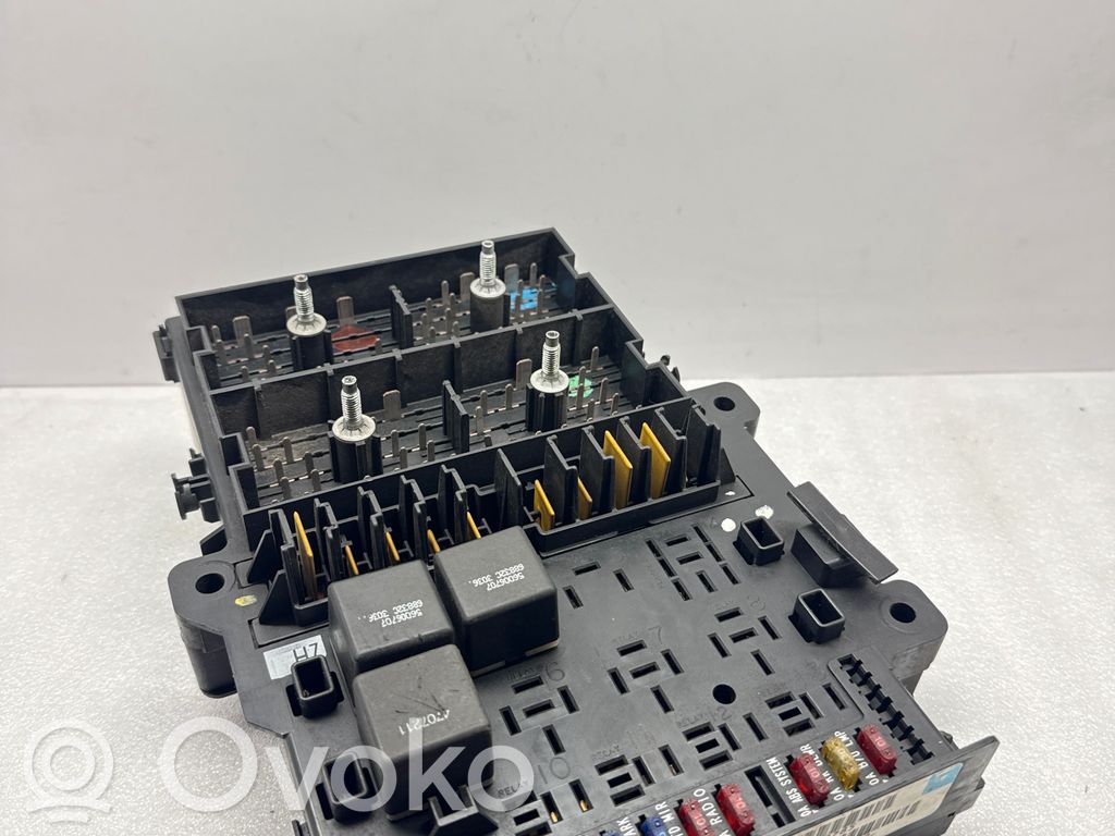 Chrysler Voyager Fuse module 