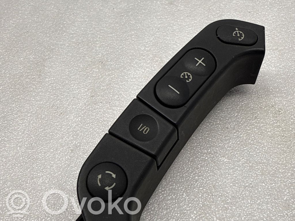 BMW 5 E39 Steering wheel buttons/switches 