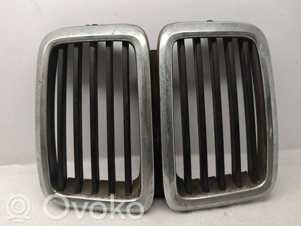 BMW 5 E28 Front grill 