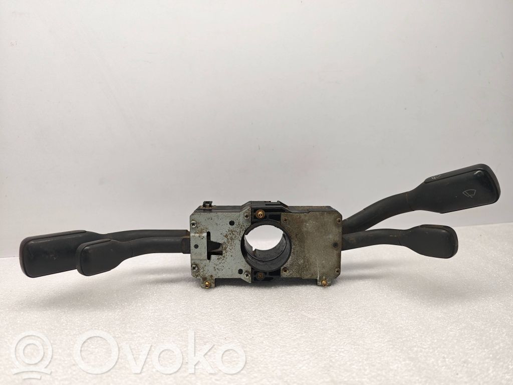 Audi 80 90 B3 Bloc semnalizator și ștergător parbriz 
