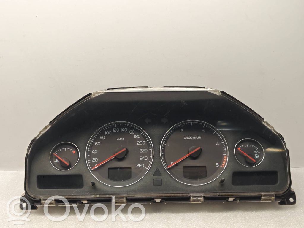 Volvo V70 Spidometrs (instrumentu panelī) 