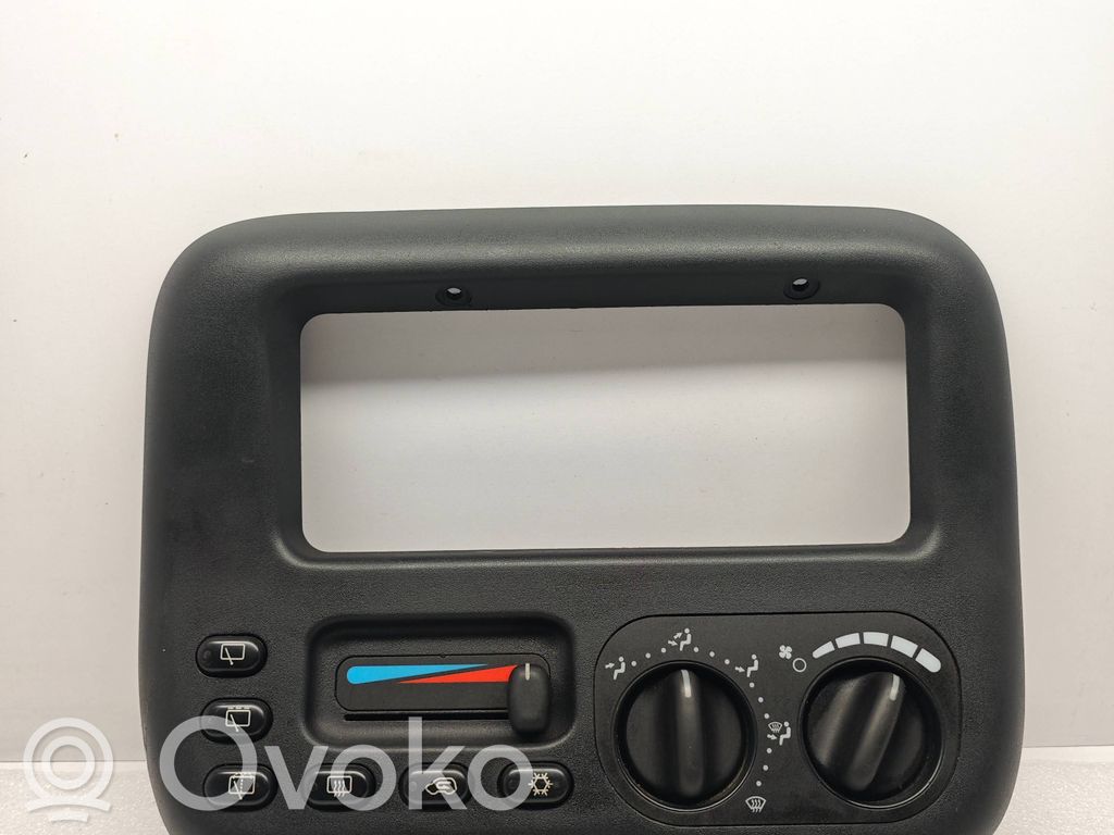 Panel klimatyzacji   P04677935AB,1638B