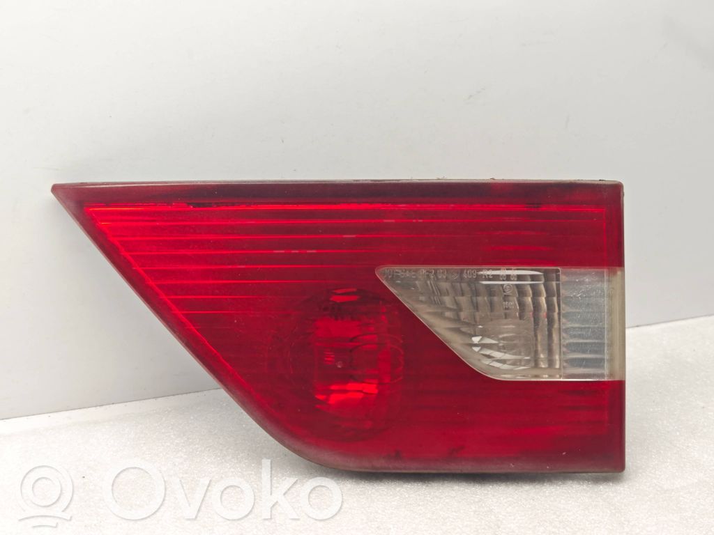 BMW X3 E83 Aizmugurējais lukturis virsbūvē 