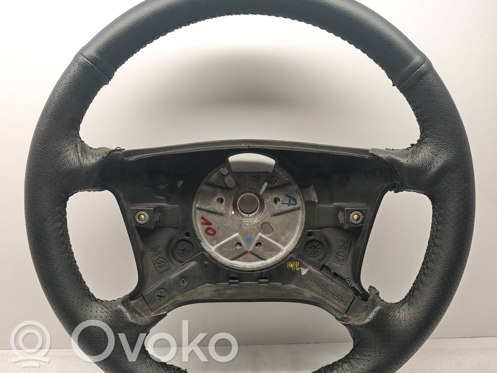 Vairas   1096942,101227