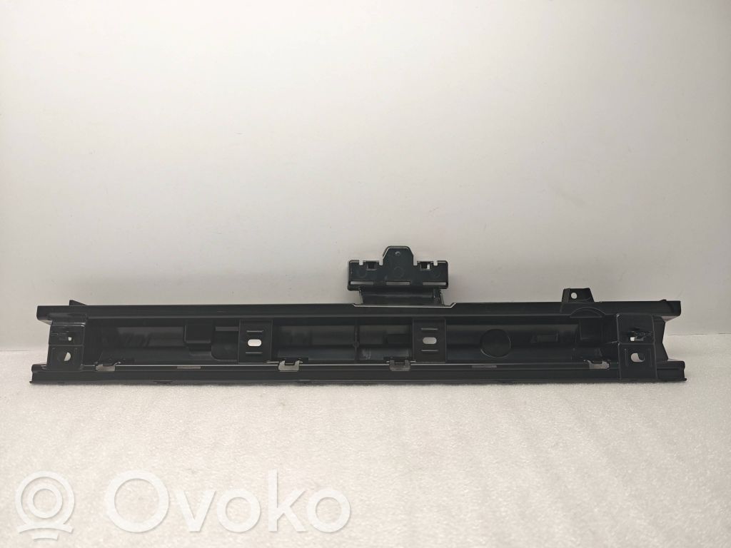 BMW 4 G22 G23 G24 G26 Listón sujeción faldón 