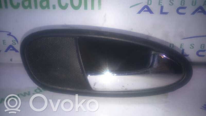 Manecilla interna puerta trasera   5P0837114