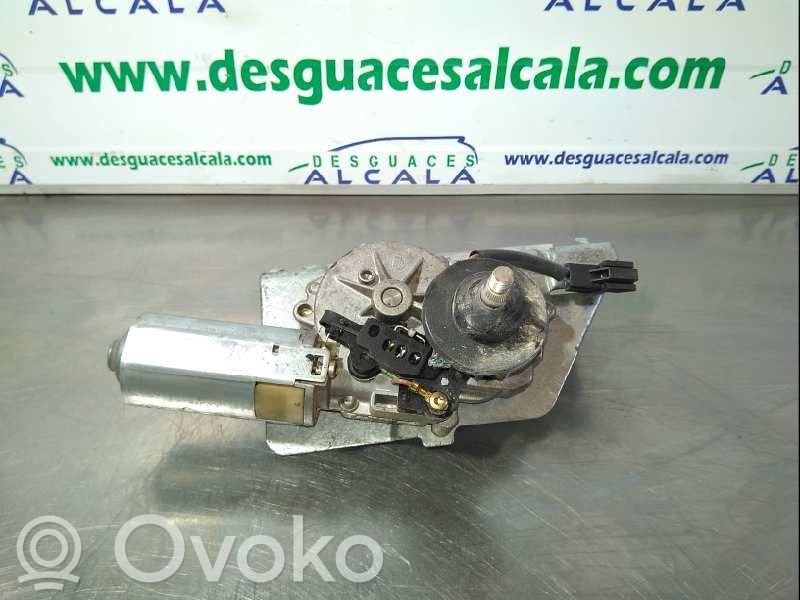 Mitsubishi Space Wagon Silniczek wycieraczki szyby tylnej 