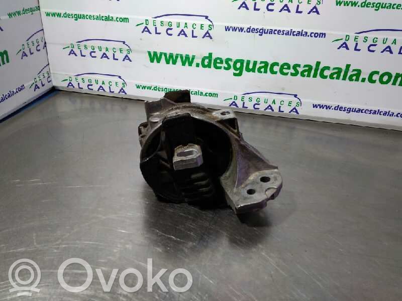 Citroen C5 Engine mount bracket 