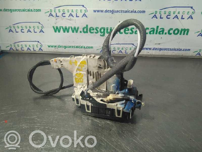 Volkswagen Crafter Încuietoare ușă față 