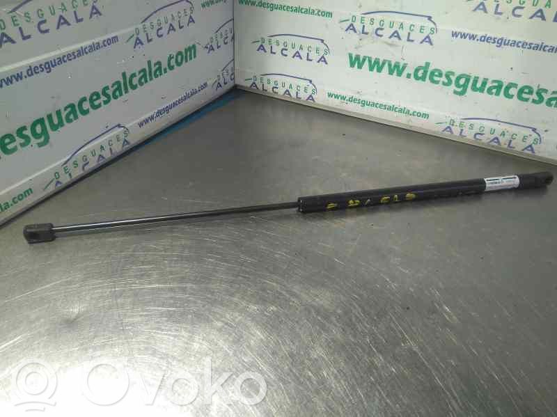 Opel Vectra C Amortizatorius variklio dangčio 