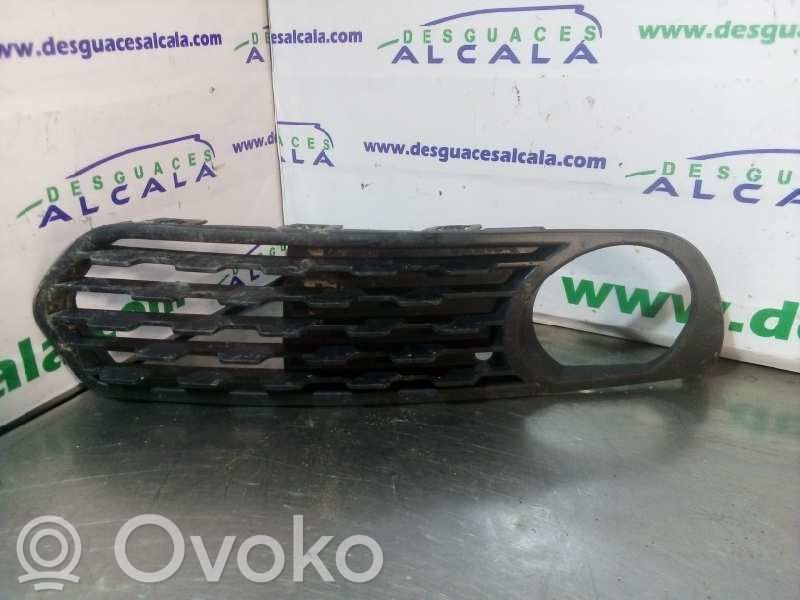 BMW 1 E82 E88 Grill / Wlot powietrza błotnika przedniego 