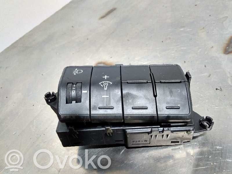 Hyundai i30 Interruptor de control del panel de luces 
