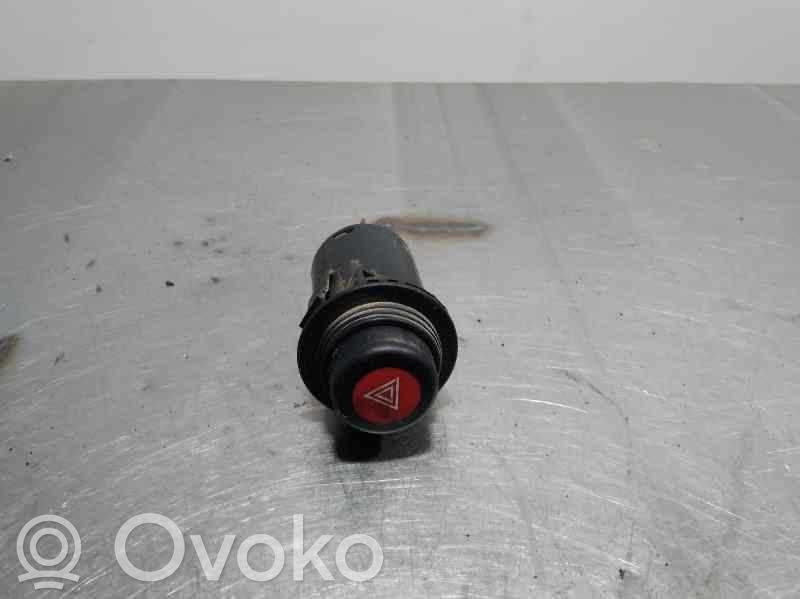Windscreen/window heater switch   8PINES