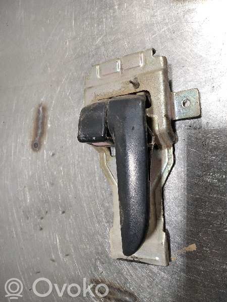 Manecilla interna puerta trasera