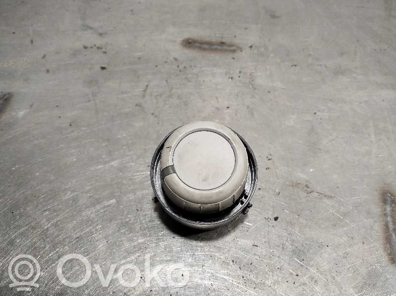 Volkswagen Golf SportWagen Windscreen/window heater switch 