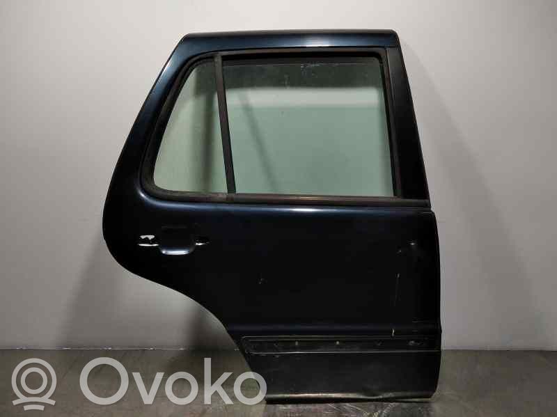 Mercedes-Benz ML W163 Aizmugurējās durvis 