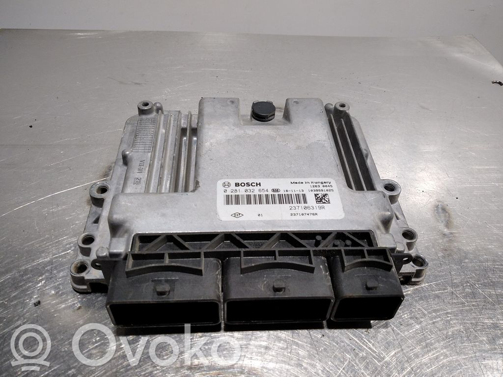 Unidad de control/módulo del motor   0281032654