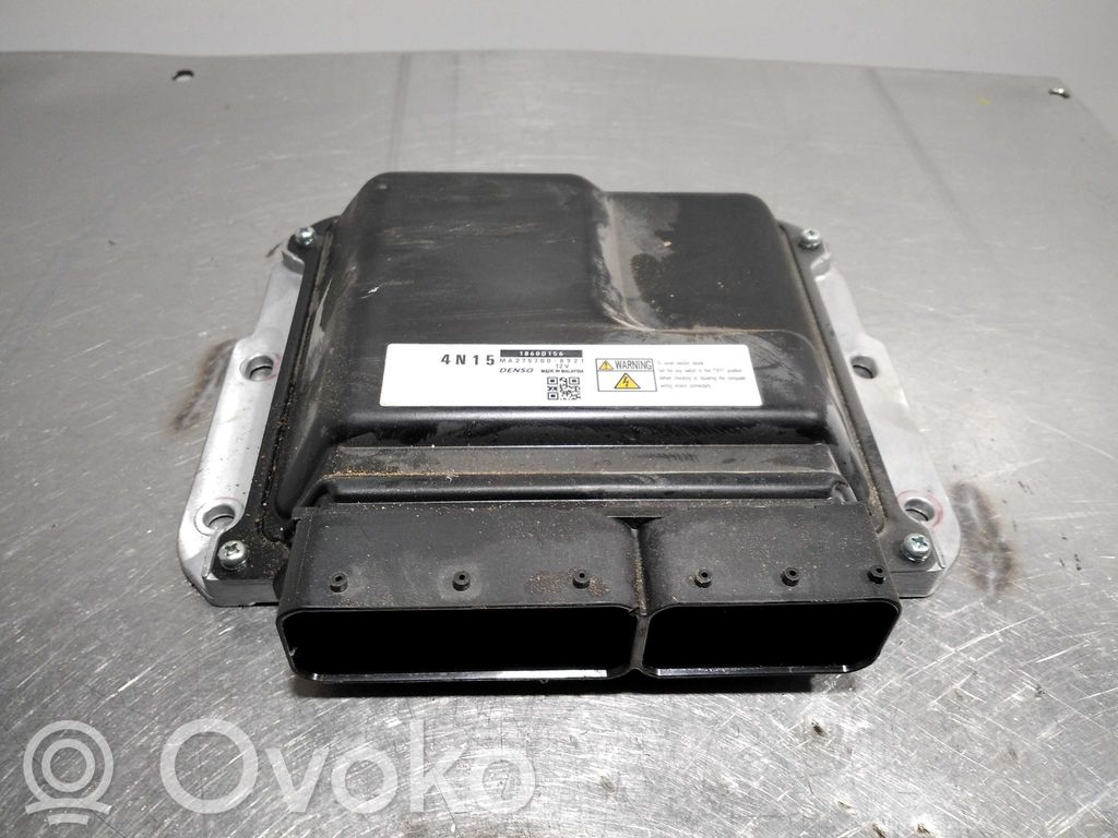 Mitsubishi L300, Cosmos Unidad de control/módulo del motor 