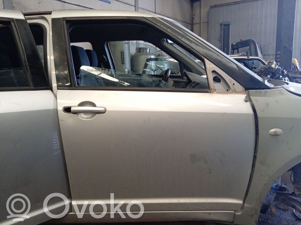 Suzuki Swift I Puerta delantera 