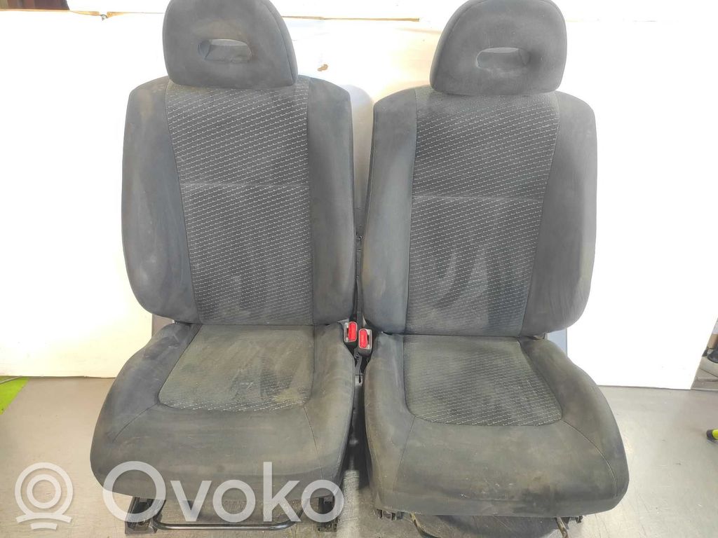 Nissan X-Trail T31 Set scaune 