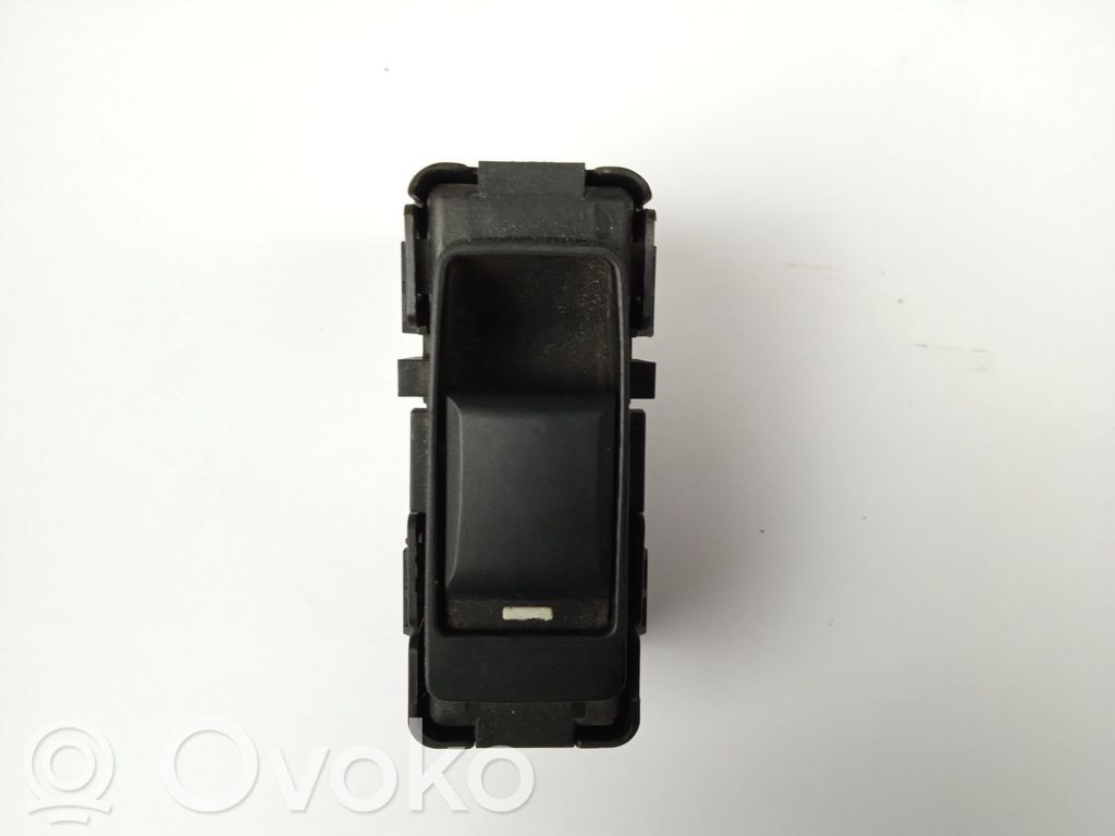 Electric window control switch   04602787AA