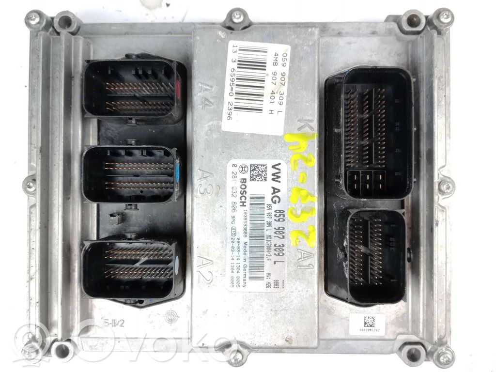 Unidad de control/módulo del motor   059907309L,0281032806
